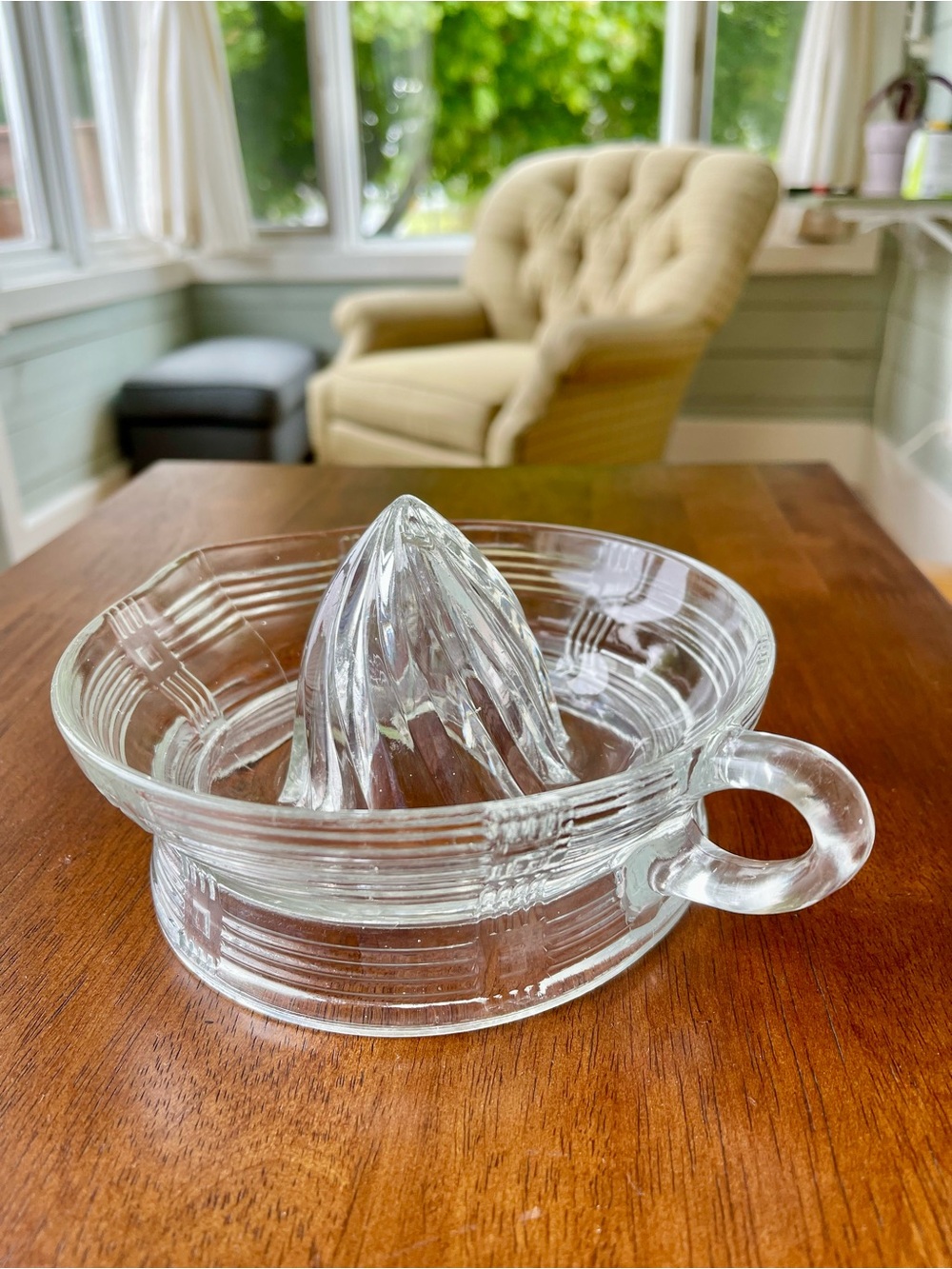 Vintage Hazel Atlas Citrus Juicer Reamer with Handle and Spout